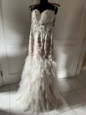 Jovani White and Cream Lace, wedding gown, Elegant evening Dress.